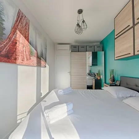 Διαμέρισμα Modern And Warm T2 - Riquier - Near Tram *